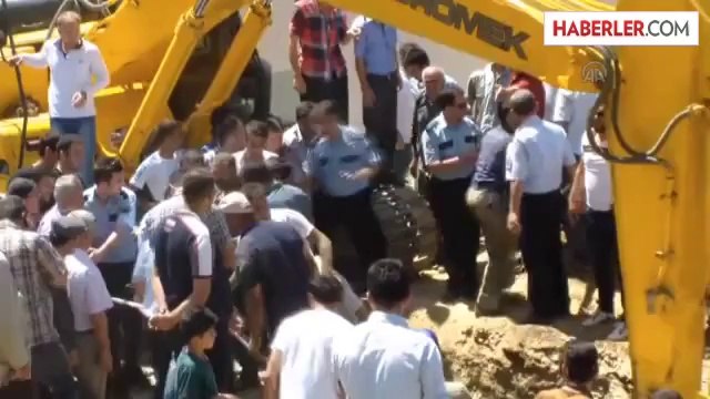 Göçük Altında Kalan İşçi Yaralandı