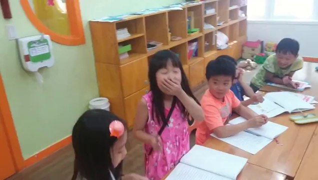 Korean Kids Reacting To Warhead Candy Is Adorable