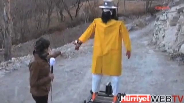 Robot Created to Scares Bears is Really Creepy