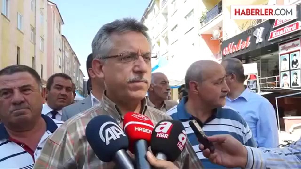 Vali ve belediye başkanı bordür taşı boyadı -