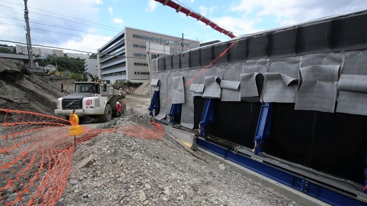 Lyon : mise en place de la trémie Panama