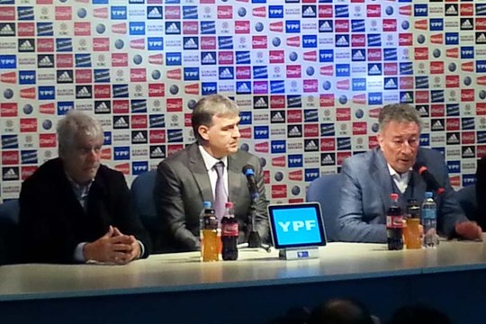 Tata Martino é apresentado como novo técnico da Argentina