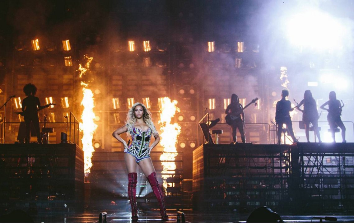 Beyoncé  - Run The World (The Mrs Carter Show World Tour - Rock In Rio 2013)