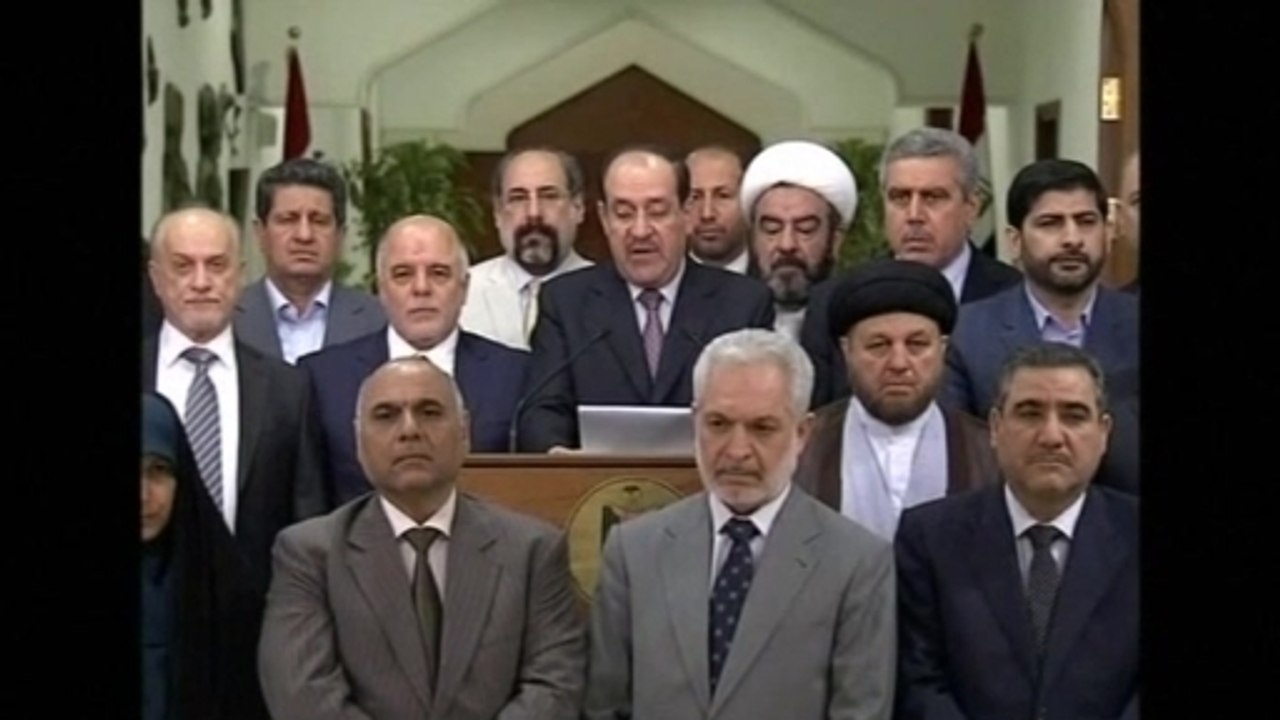 Iraq's Maliki steps aside as PM, backs replacement