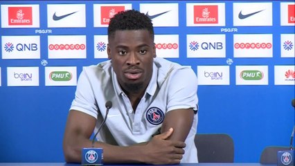 2e j.- Aurier : ''Zlatan est plutôt cool''