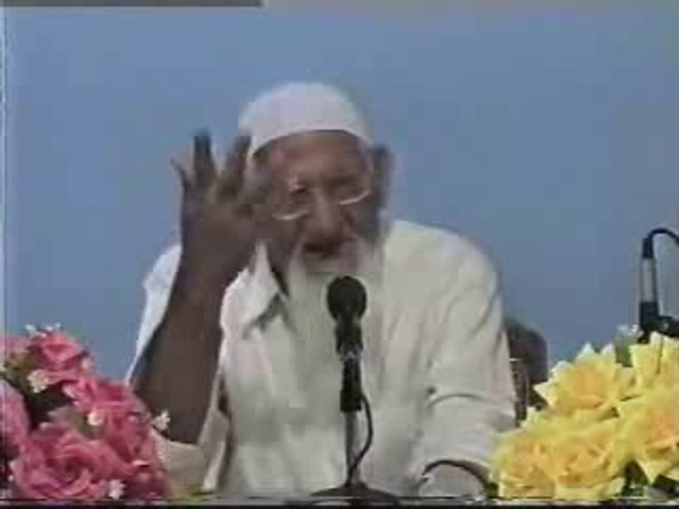 عورتوں کے ایام مخصوصہ (حیض) یا جنابت کی حالات میں پہنے گئے کپڑوں سے متعلق - مولانا اسحاق