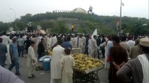 Pakistan Tehreek-e-Insaf ka workers ka josh in zero point islamabad most watch [15 august 2014 ]time 4:00 pm] (2)