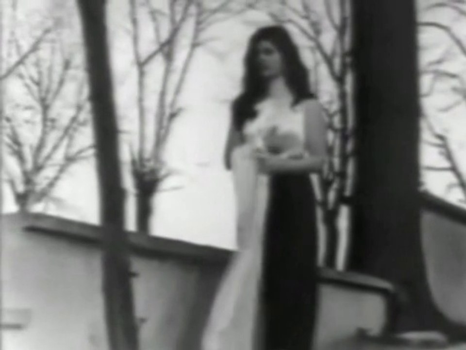 O Beni Bir Bahar Akşamı Terkedip Gitti - Zeki Müren (Türkan Şoray)