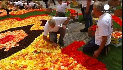 Bruxelles, un immenso kilim di fiori