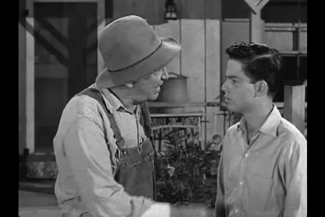 The Real Mccoys - s02e10 Leave It To The Girls