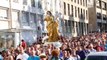 La procession mariale au Panier à Marseille rassemble des centaines de personnes