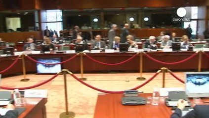 EU foreign ministers agree individual members can back Kurds with arms