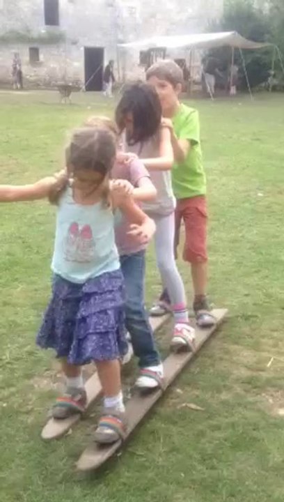 Nos quatre petits enfants au chateau de Bridoire