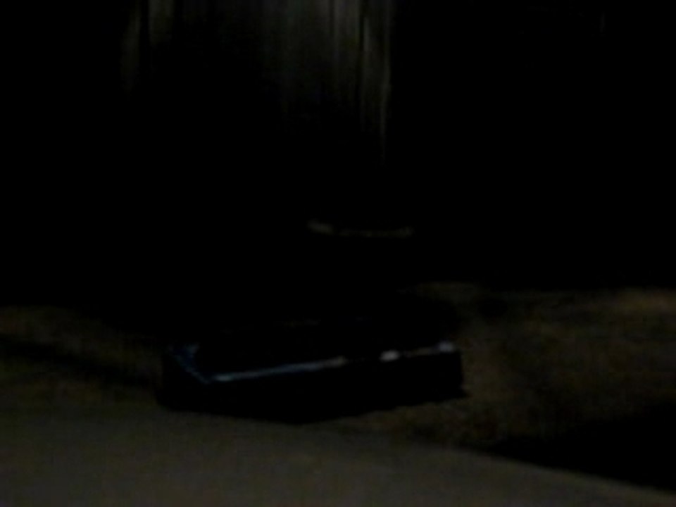 me skate in da dark