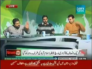 Talal Chaudhry shut up by PTI worker