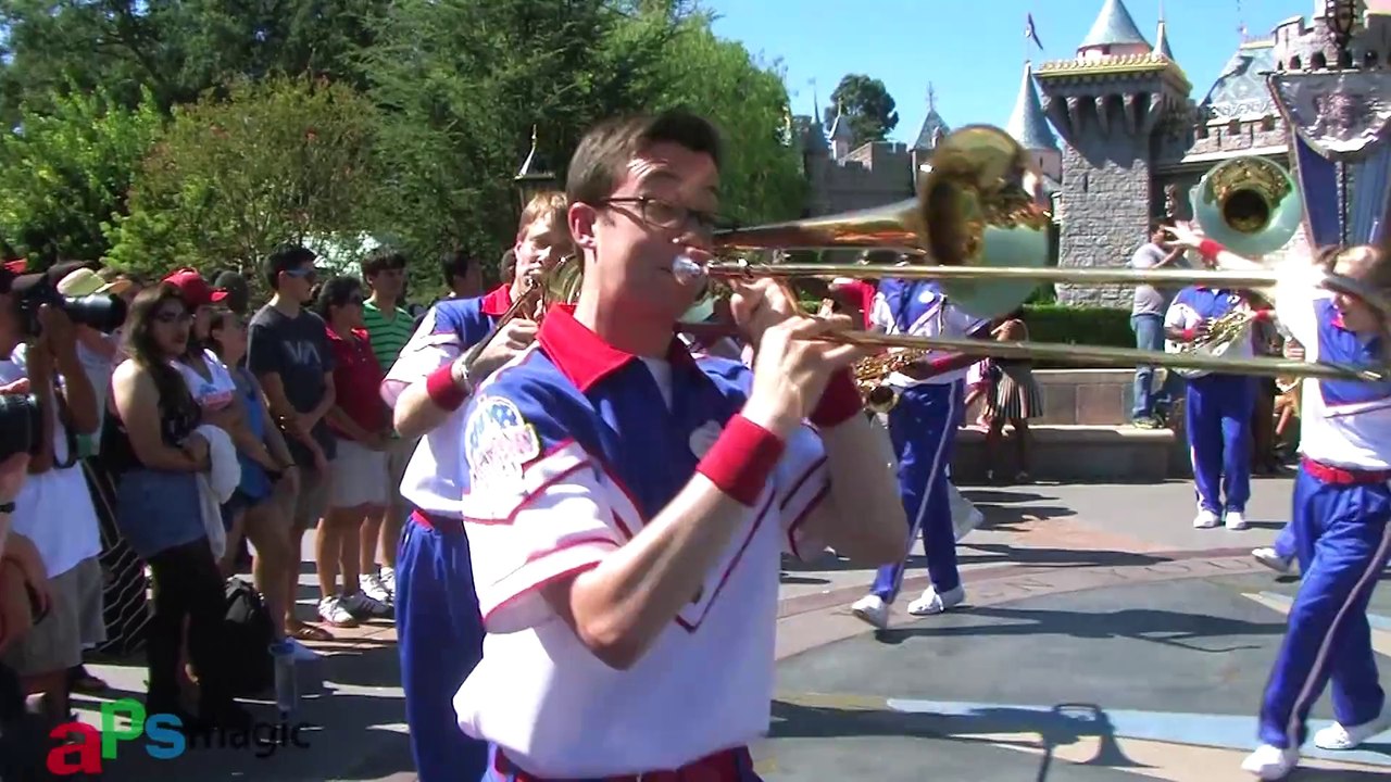 Disney Movie Medley - 2014 Disneyland All-American College Band Last Day