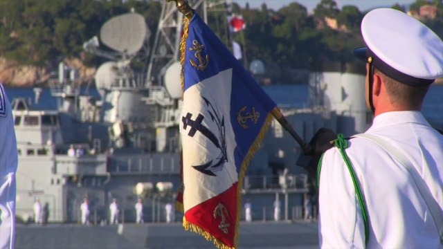 Revue Navale Présidentielle vue depuis le Charles de Gaulle