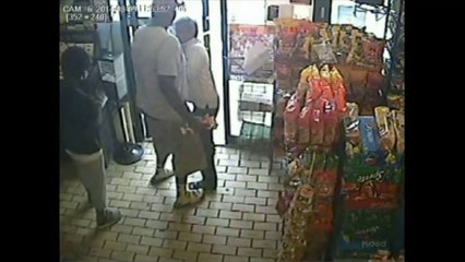 La famille de Michael Brown réagit à la vidéosurveillance qui montrerait le jeune homme en train de commettre un vol dans une épicerie