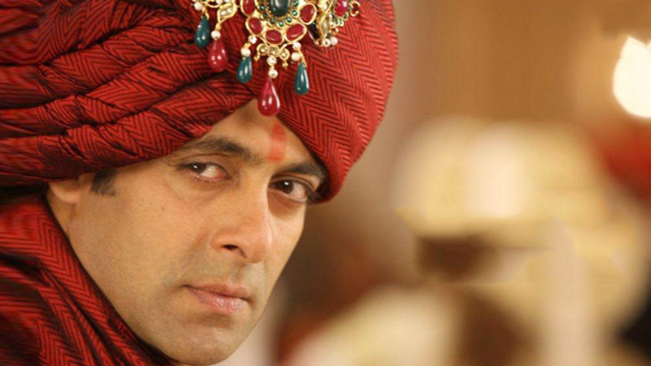 Salman Khan As ROYAL RAJKUMAR In Prem Ratan!