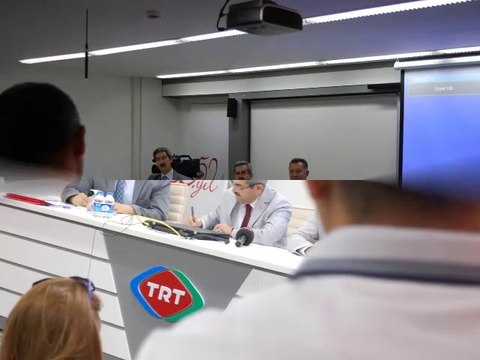 Türkiye Azerbaycan Parlamentolararası Dostluk Grubu Başkanı Prof.Dr.Necdet ÜNÜVAR, Türkiye Radyo Televizyon Kurumuna Azerbaycan’dan ziyarete gelen Medya Mensupları ile buluştu 15.08.2014
