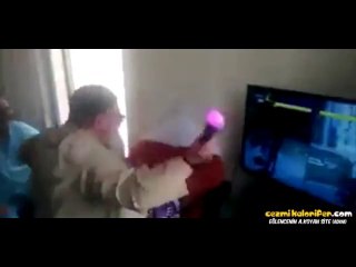 Playstation Move'da Yardıran Hacı Dayı