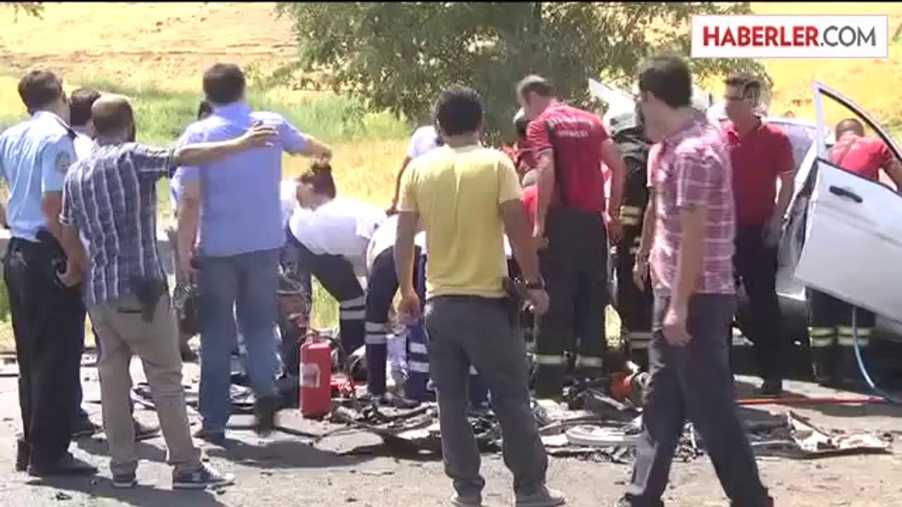 Diyarbakır'da 3 Polis Memuru Trafik Kazasında Hayatını Kaybetti