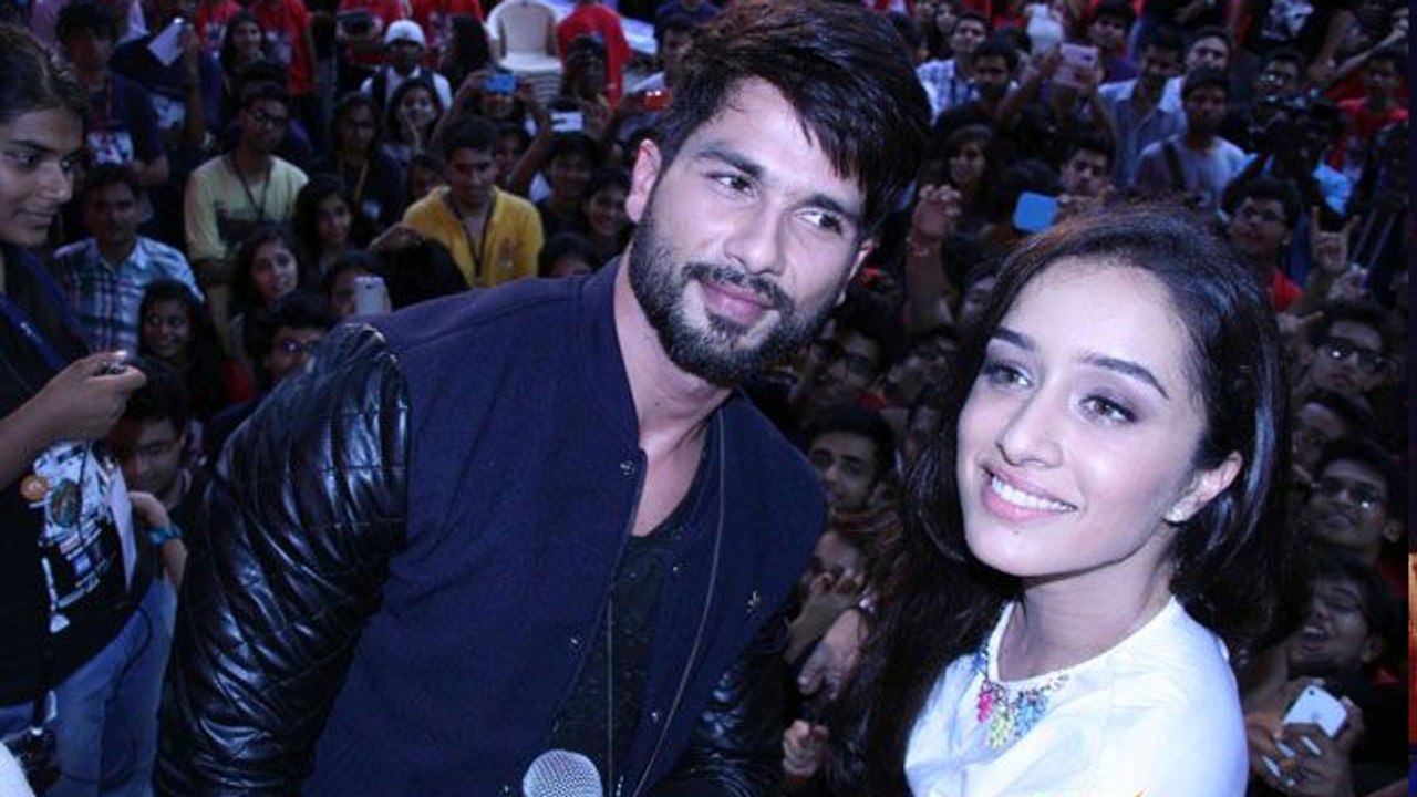Shahid Kapoor & Shraddha Kapoor @ Promotion Of Film Haider