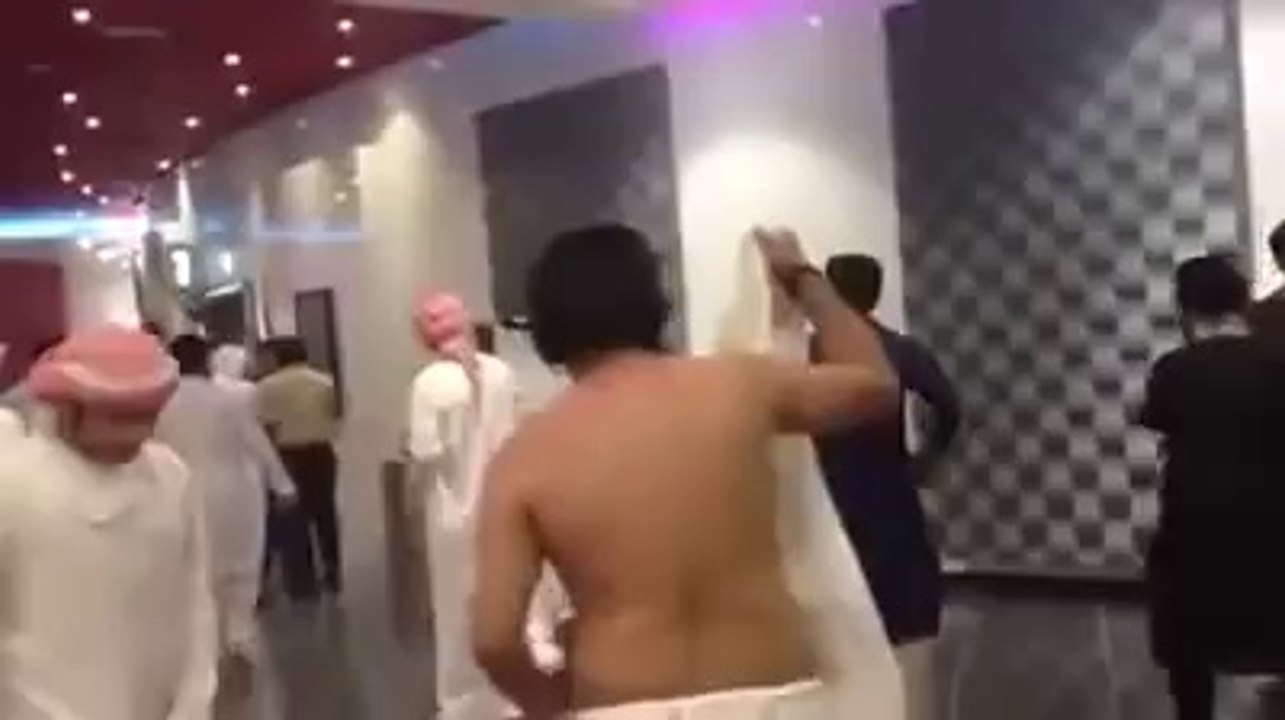 Pakistani fight in Dubai Grand cineplex cinemas