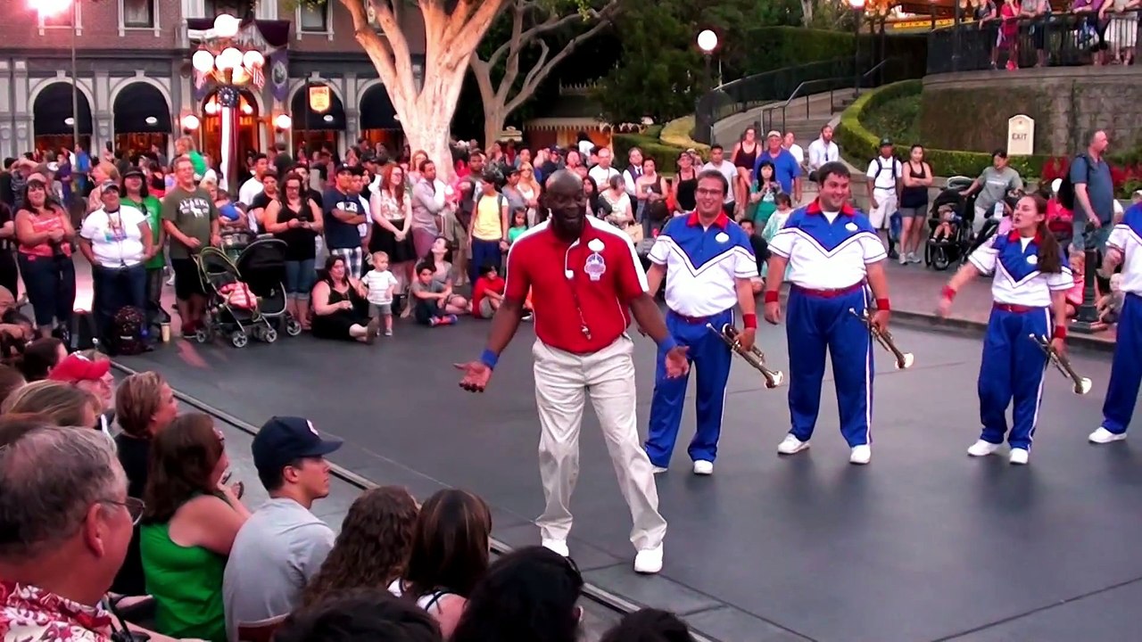 Earth Wind & Fire Tribute - 2014 Disneyland All-American College Band Last Day