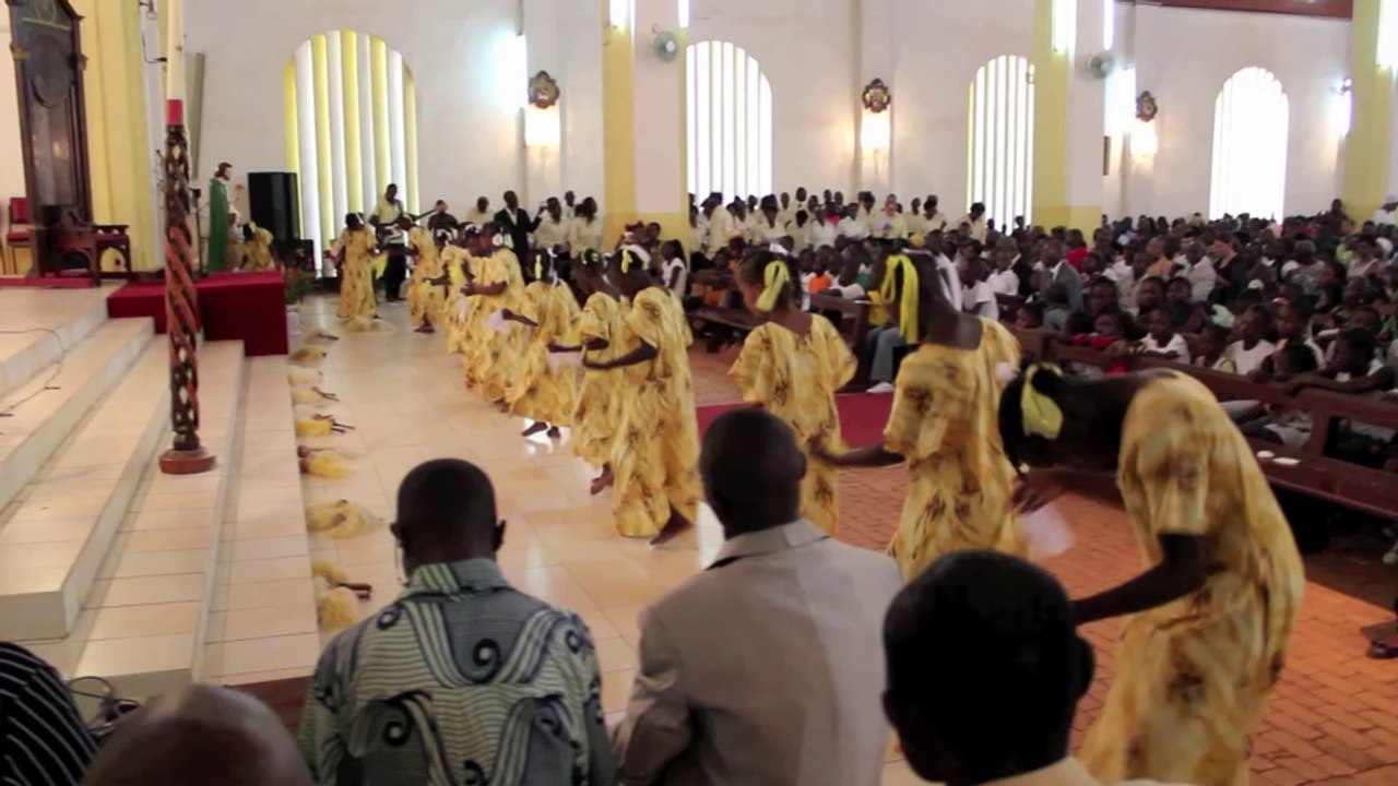 Messe à Bangui en la Cathédrale ND de l'IC