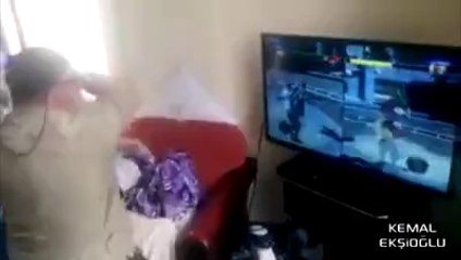 İman Gücüyle Playstation Move'da Yardıran Hacı Dede