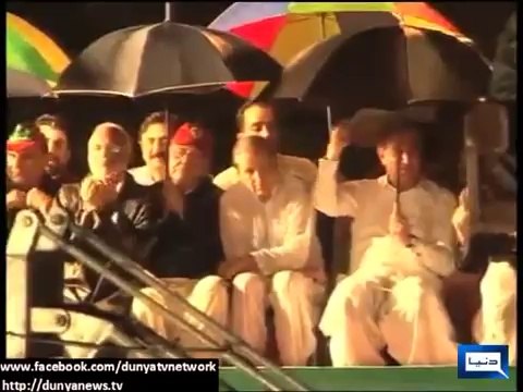 KPK CM Smokes In Islamabad While Peshawar Citizens Die In Deadly ain Related Accidents