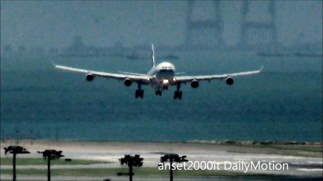 Airbus A340 Cathay Pacific. Landing in Hong Kong Airport. Some Crosswind