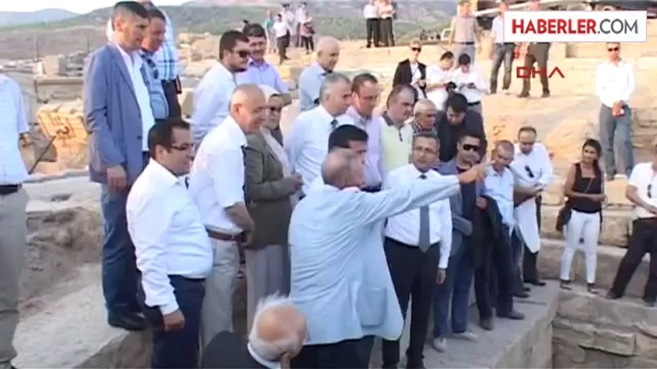 Denizli'ye Gelen Ekonomi Bakanı Nihat Zeybekci, Beyaz Cennet Pamukkale ve Hierapolis Örenyeri'ni...