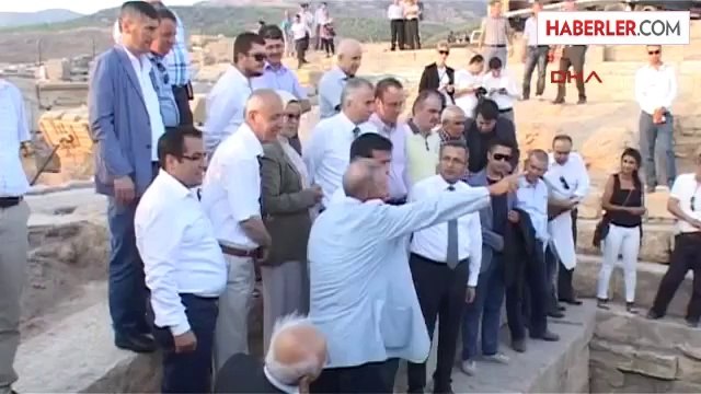 Denizli'ye Gelen Ekonomi Bakanı Nihat Zeybekci, Beyaz Cennet Pamukkale ve Hierapolis Örenyeri'ni...