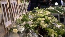 Hollanda'da MH17 kurbanları için anma töreni düzenlendi