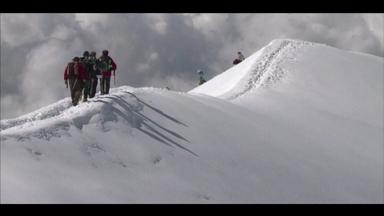 Mort de deux alpinistes - Eric Fournier, maire de Chamonix: "Nous sommes marqués"