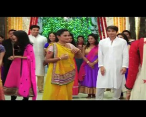 Meri Aashuqui Tum Se Hi Chirag Ishaani dance together