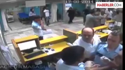 Doktor, hasta yakınlarınca darp edildi -