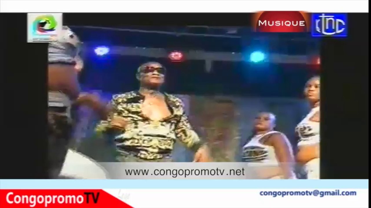Koffi Olomide dans variété samedi soir ( concert live)