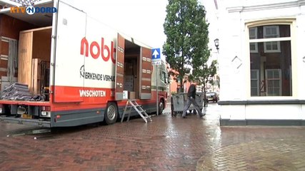 Beelden: Inval bij Ali Baba Appingedam - RTV Noord