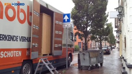 Beelden: Inval bij Ali Baba Appingedam - RTV Noord