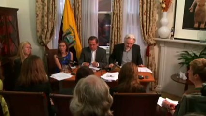 Assange diz que vai deixar ‘em breve’ embaixada