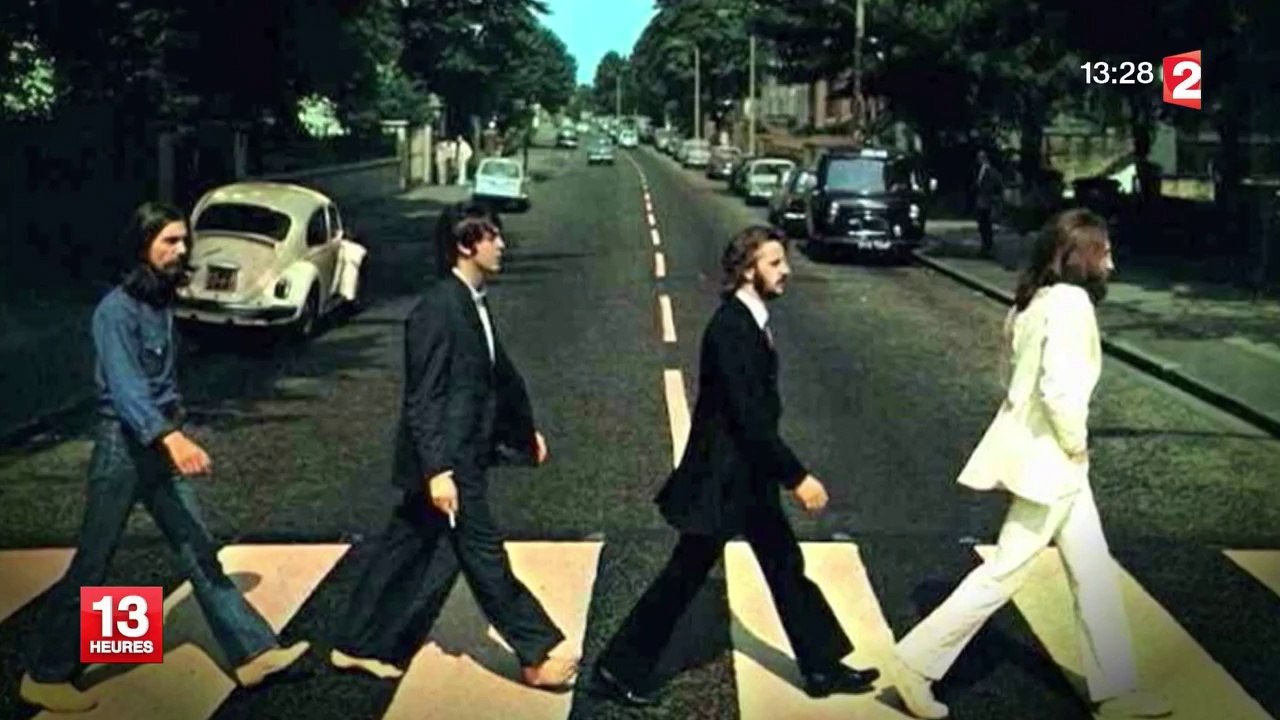 A Londres, l'affluence sur le passage piéton d'Abbey Road crée des bouchons