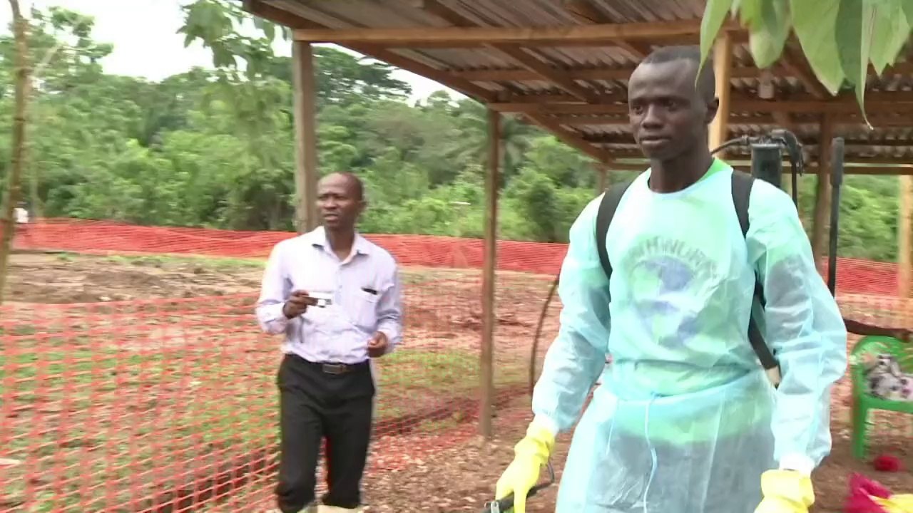 كينيا تغلق حدودها امام القادمين من غينيا وليبيريا وسيراليون