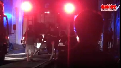 Công ty thuc pham boc chay trong dem