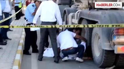 Beton mikseri elektrikli bisiklete çarptı: 1 ölü -