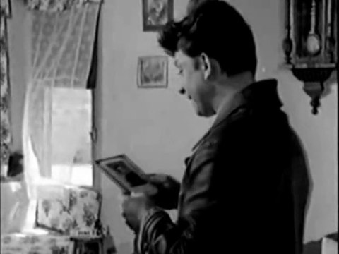 Yanıyorken Aşkın Ateşi - Zeki Müren