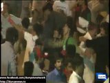 Amazing Reaction: PTI’s call for resignation, jalsa became flamboyant, women start dancing