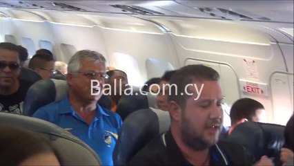 ΑΠΟΕΛ-Άαλμποργκ-αεροπλάνο οπαδοί (7)